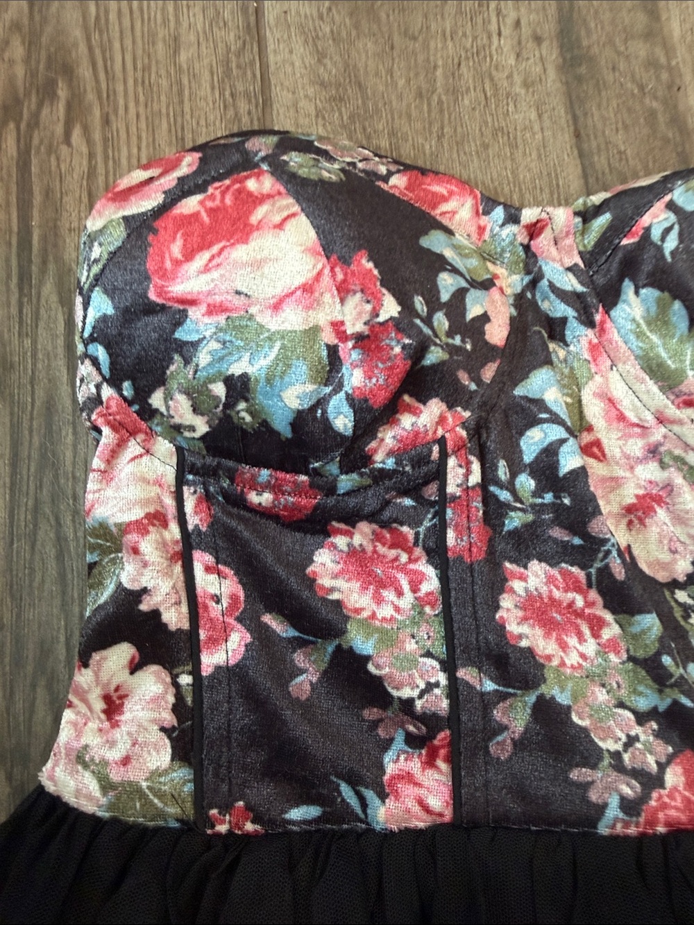 NWT Hollister Strapless Black Tulle Dress with Floral Corset Bodice - Picture 3 of 6
